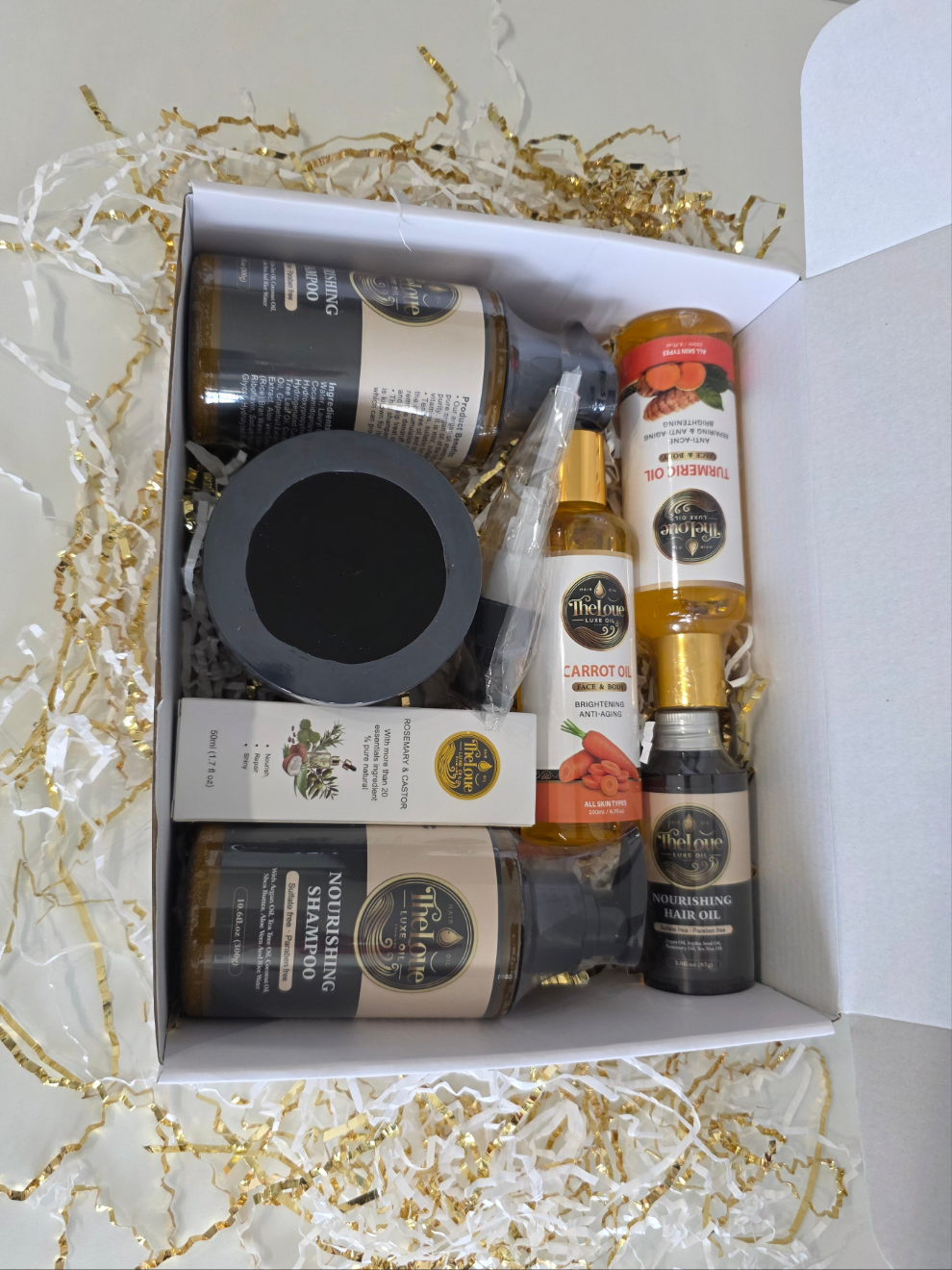 ✨ The Luxe Self-Care Collection
Healthy Hair. Glowing Skin. All in- One Luxe Set.